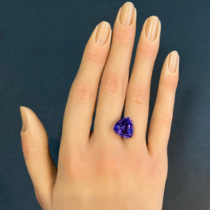 tanzanite trilliant cut large 