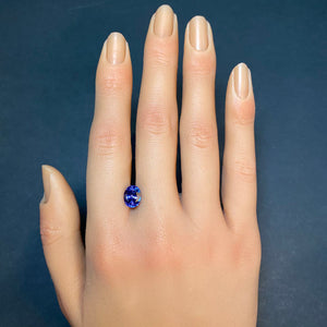 oval tanzanite gemstone