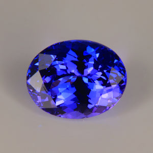 oval tanzanite gemstone blue and violet 