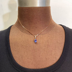 tanzanite gemstone pendant set in rose gold 