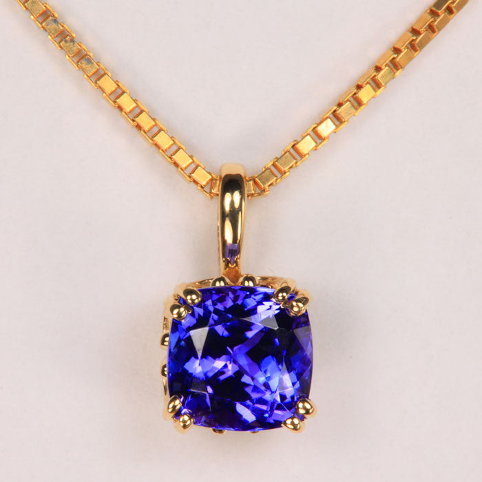 Cushion Tanzanite Pendant in 14k Yellow Gold Solitair