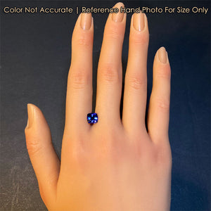 hand reference of tanzanite gemstone