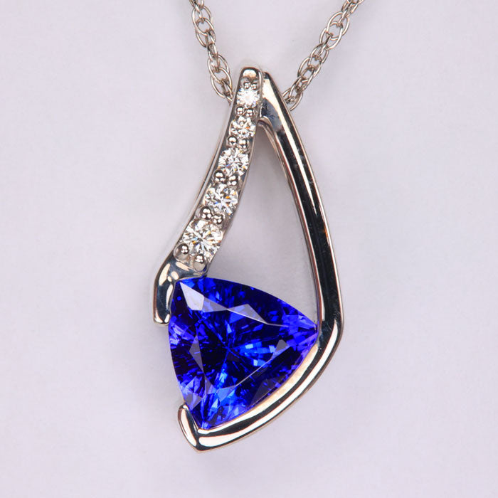 Tanzanite and Diamond White Gold Pendant