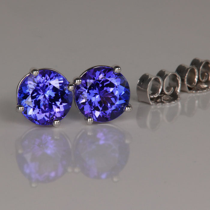 tanzanite stud earrings white gold