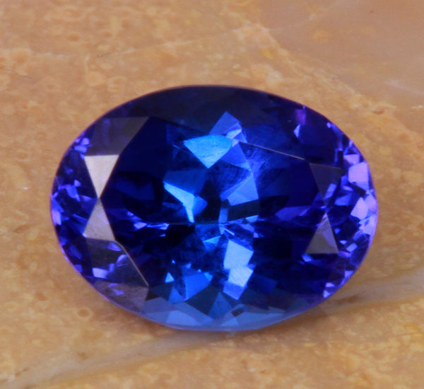 Loose Oval Tanzanite Weighs 2.71 Carats With Exceptional Color