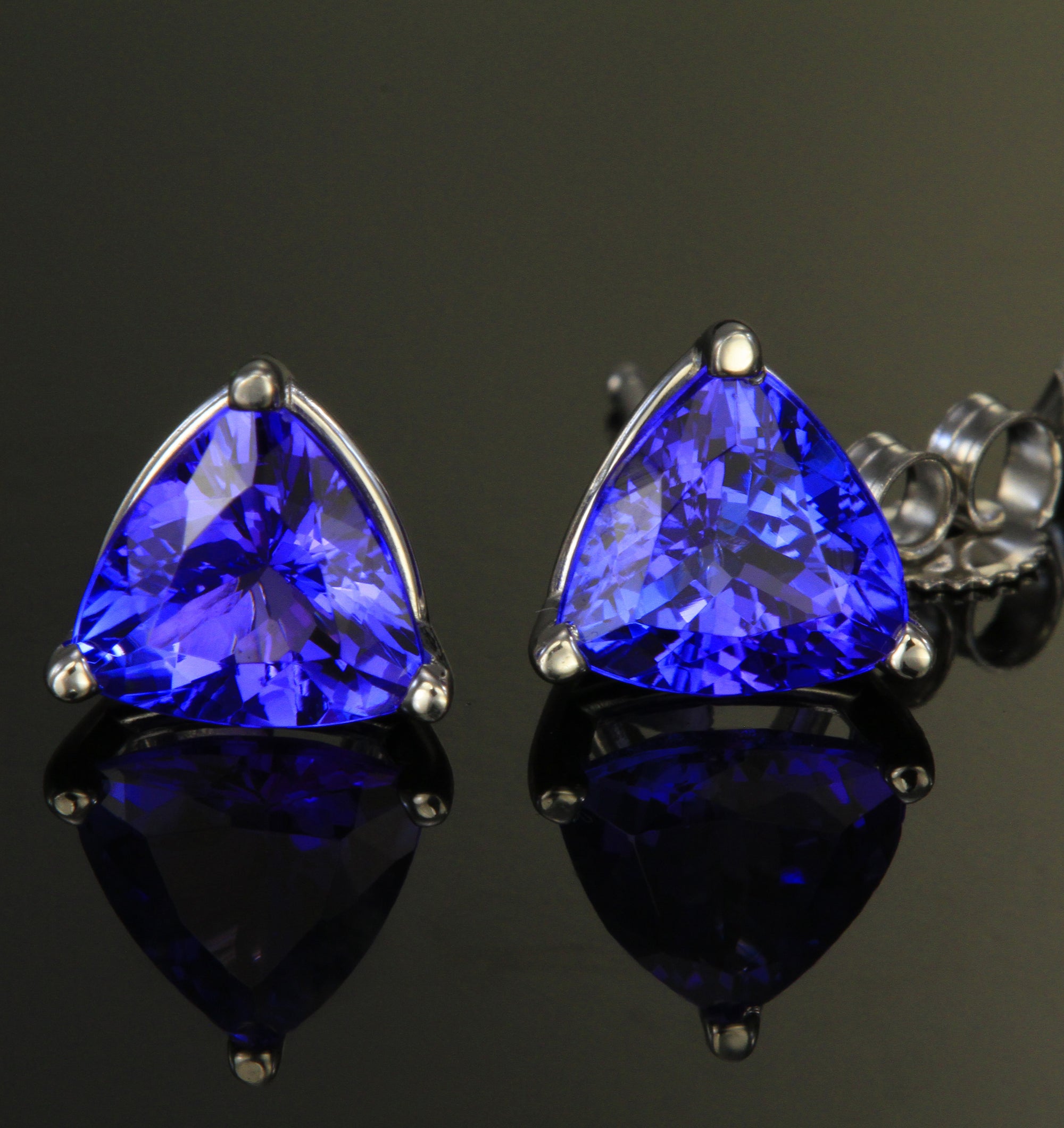 Tanzanite Trilliant Earrings 2.77 Carats