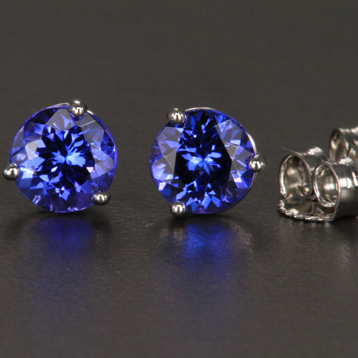 14K White Gold Round Tanzanite Stud Earrings 1.41 Carats