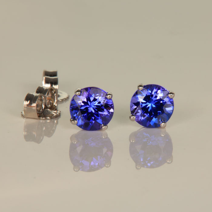 4 prong Tanzanite Earring studs in white gold purple blue color