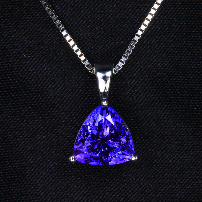 White Gold Trilliant Tanzanite Pendant