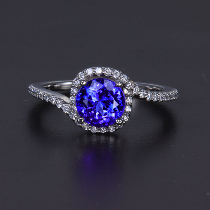 Platinum Tanzanite and Diamond Ring 1.56 Carats