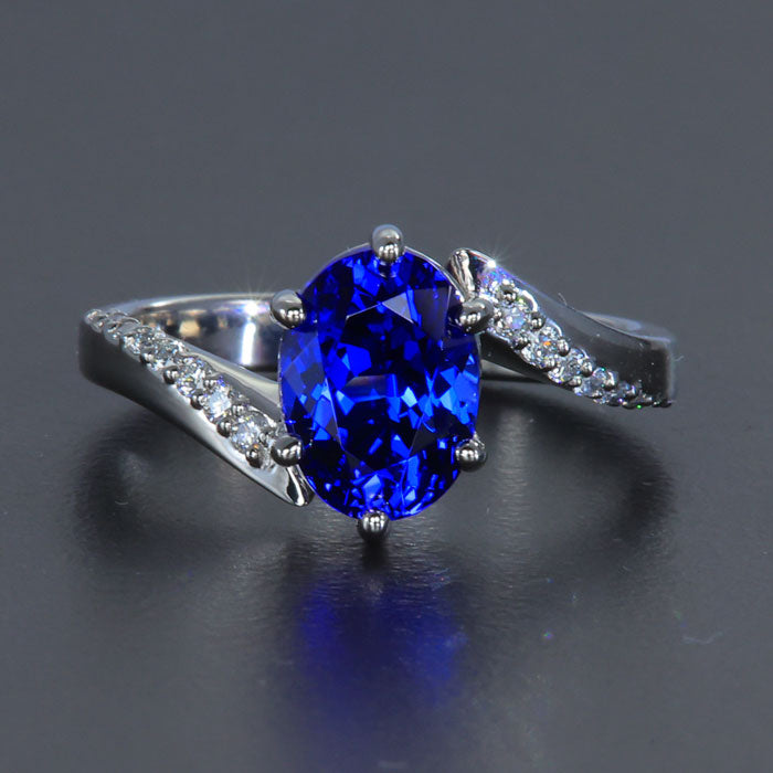 White Gold Oval Tanzanite and Diamond Ring